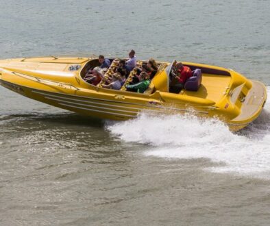 powerboat speedboat motorboat 1653985